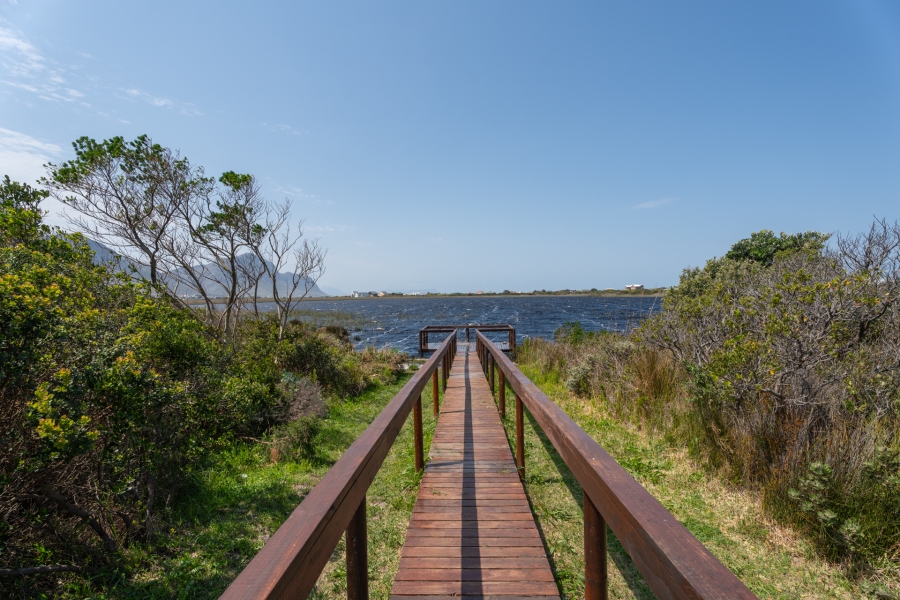 4 Bedroom Property for Sale in Bettys Bay Western Cape